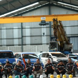 Cầu trục Hitachi 7.5 tấn Nhật Bản 1 dầm đơn khẩu độ nhà xưởng 20m  