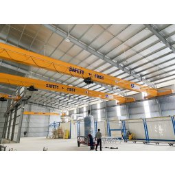 Cầu trục Hitachi 5 tấn 1 dầm đơn khẩu độ nhà xưởng 15m 
